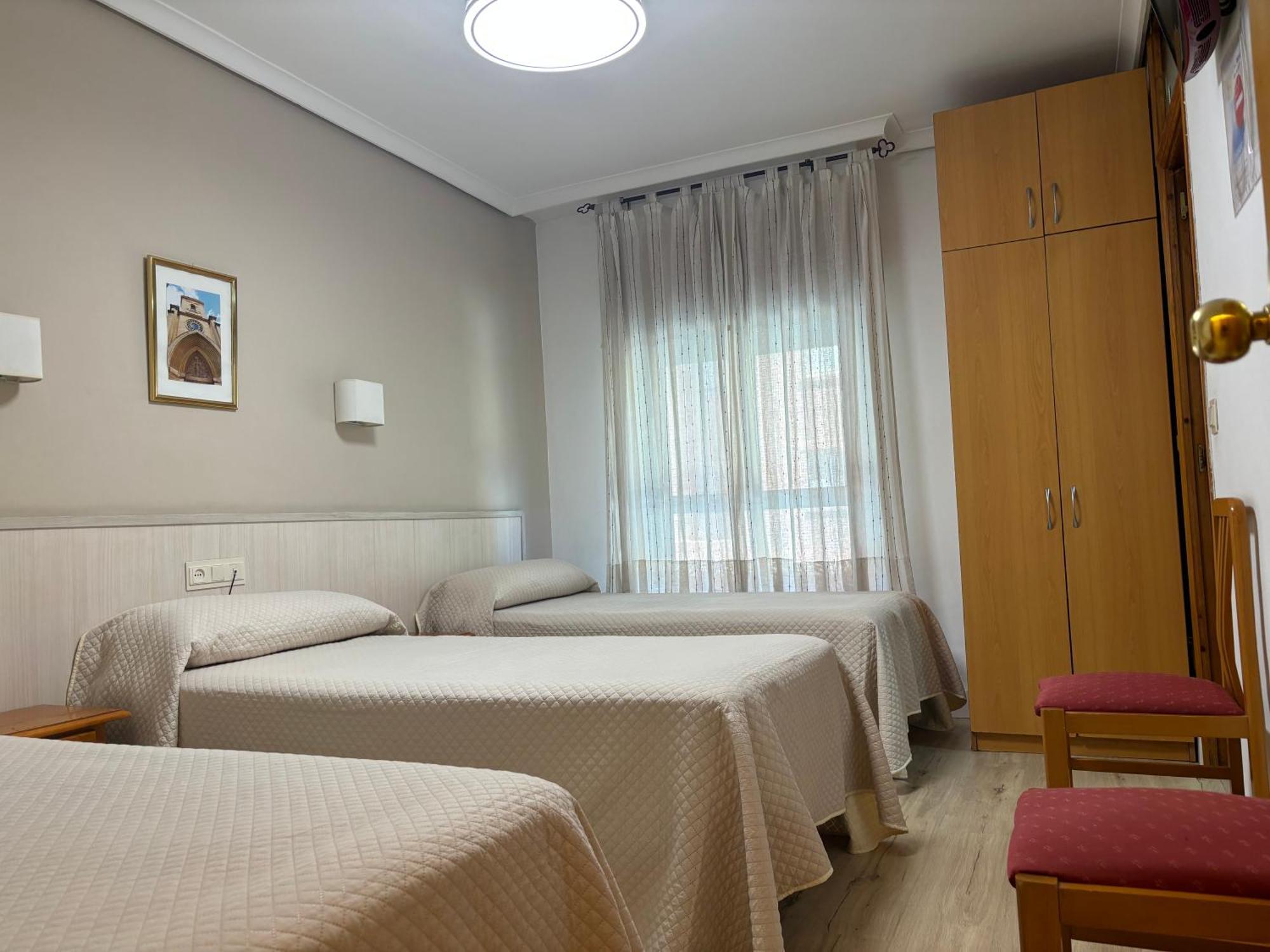 Hostal Atienzar Альбасете Экстерьер фото