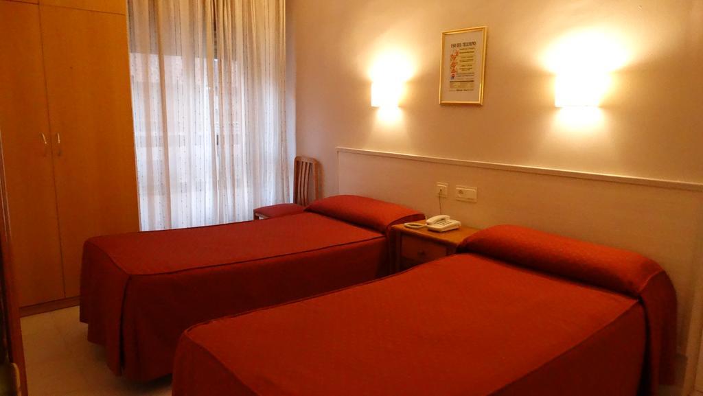 Hostal Atienzar Альбасете Экстерьер фото